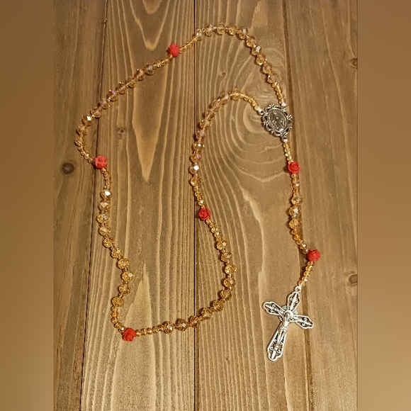 Rosary Necklace made of Golden Crystals and red Rose beads. - Picture 2 of 6